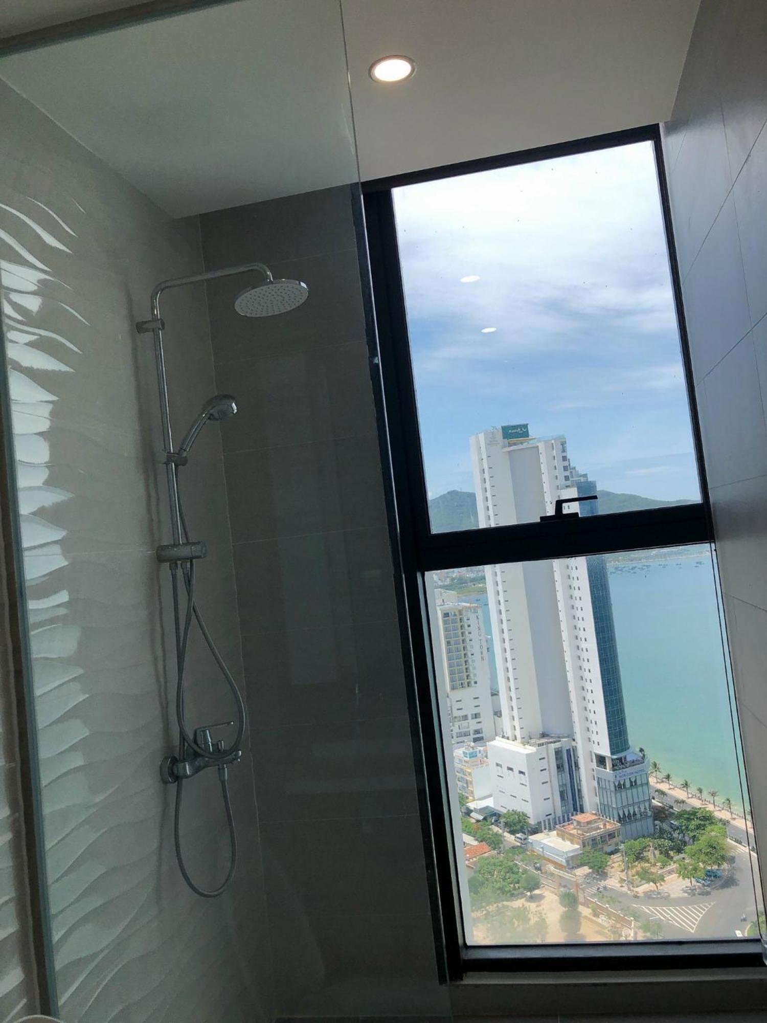 Scenia Bay Oceanfront By Housing Apartment Nha Trang Bagian luar foto