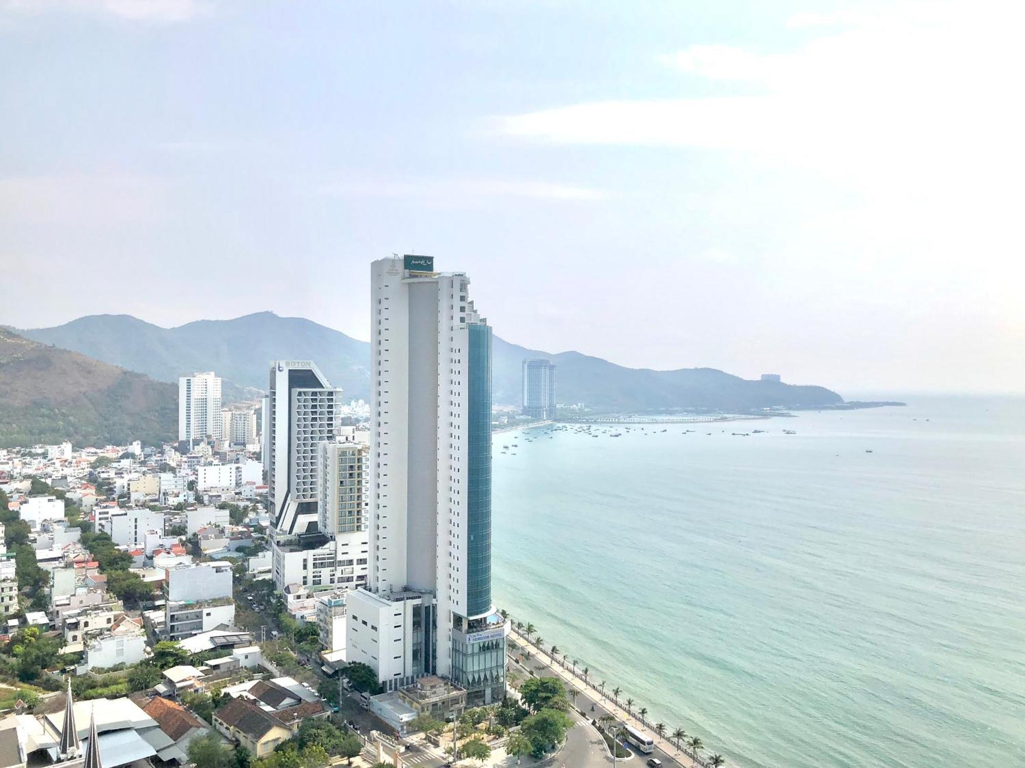 Scenia Bay Oceanfront By Housing Apartment Nha Trang Bagian luar foto