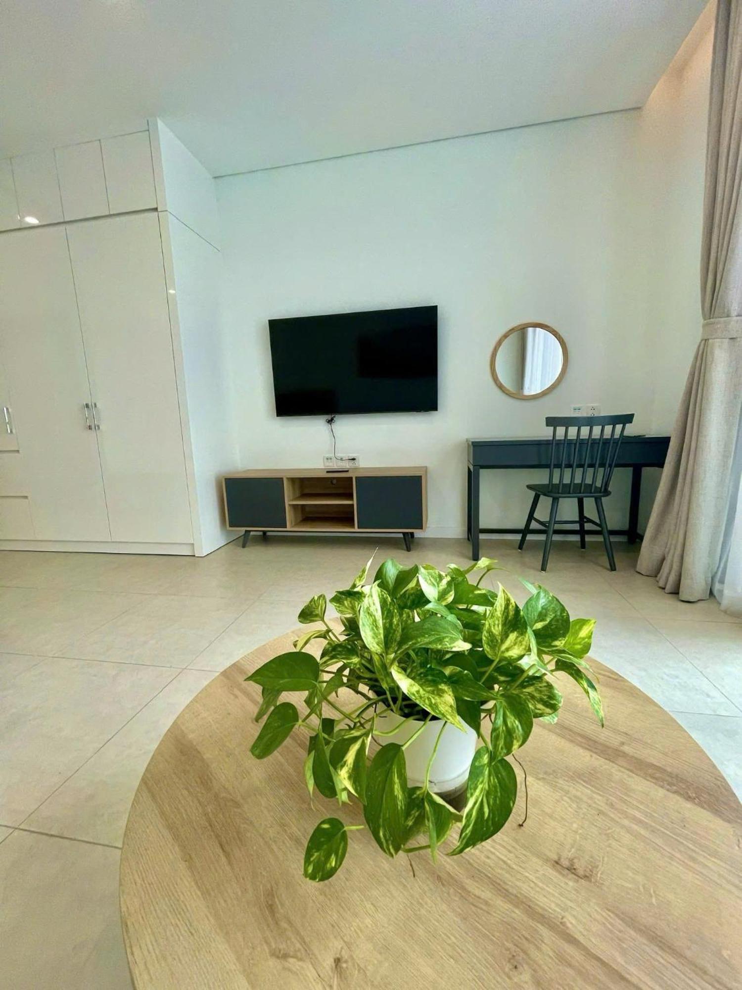 Scenia Bay Oceanfront By Housing Apartment Nha Trang Bagian luar foto