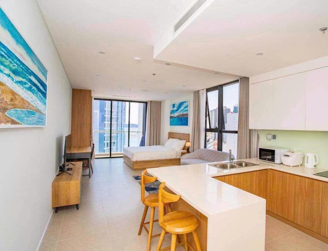 Scenia Bay Oceanfront By Housing Apartment Nha Trang Bagian luar foto
