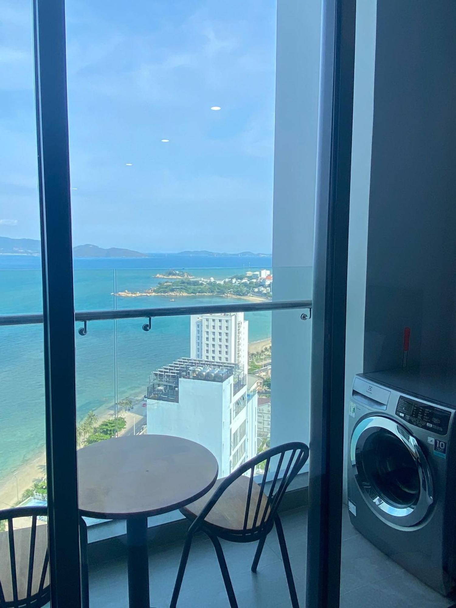 Scenia Bay Oceanfront By Housing Apartment Nha Trang Bagian luar foto