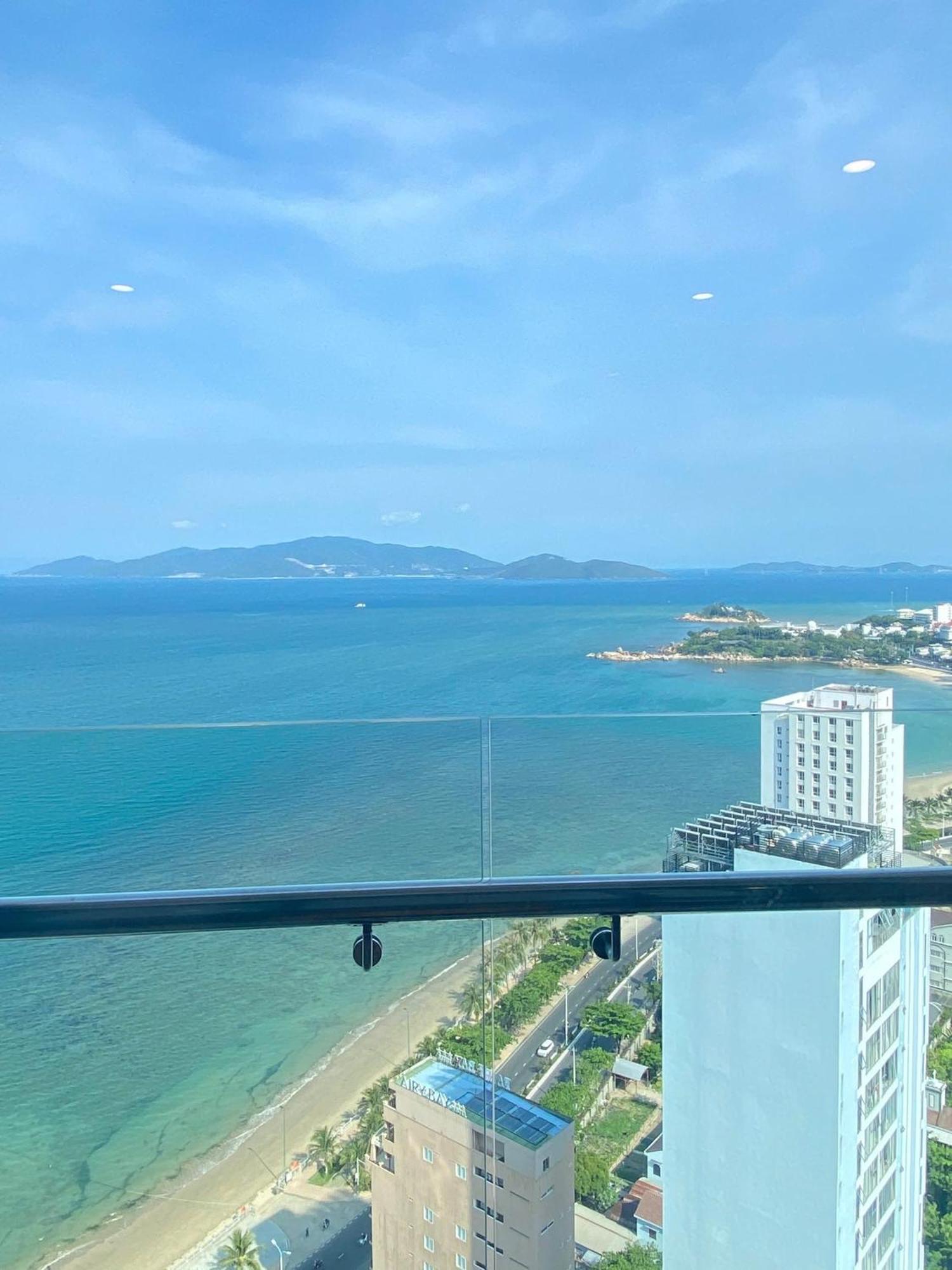 Scenia Bay Oceanfront By Housing Apartment Nha Trang Bagian luar foto